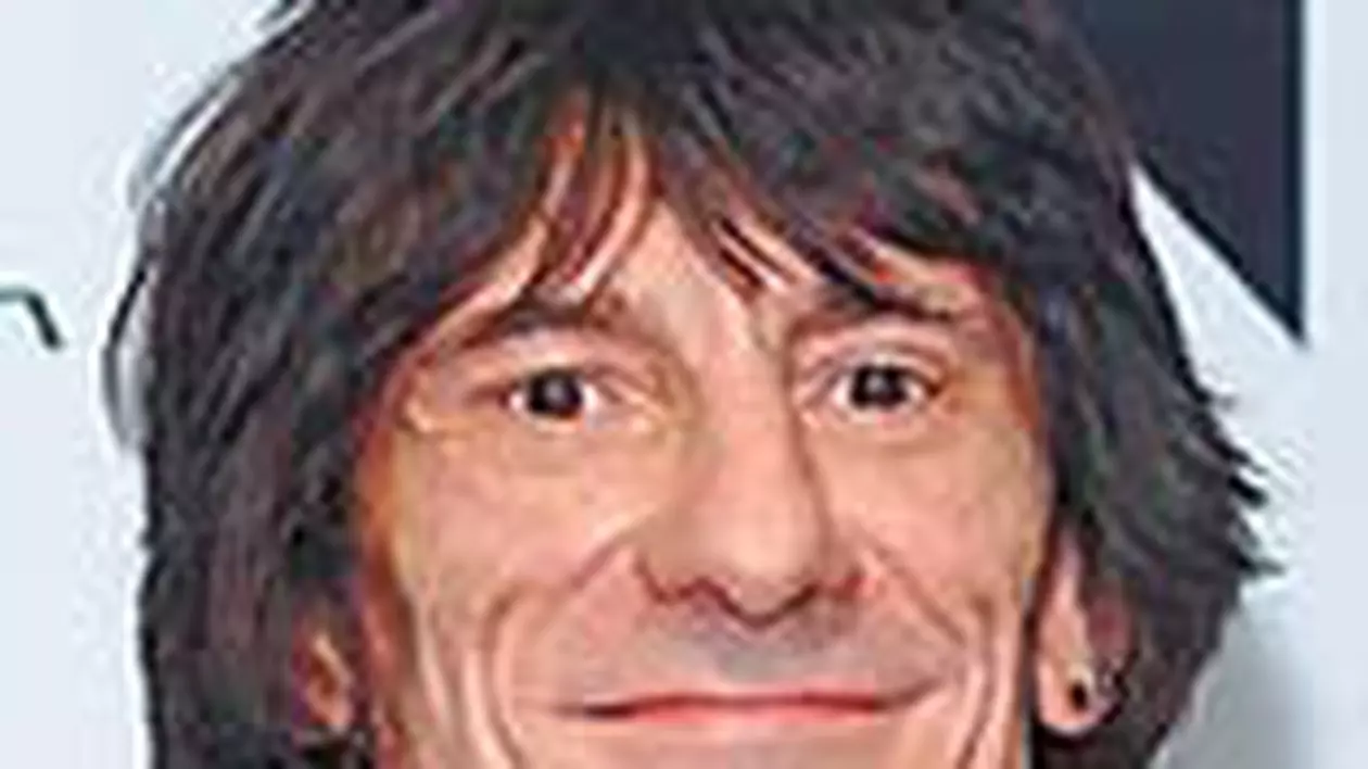 Ronnie Wood are o idila cu o rusoaica de 18 ani