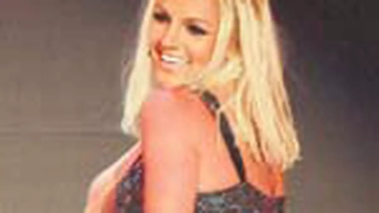 Britney si-a pierdut virginitatea la 14 ani