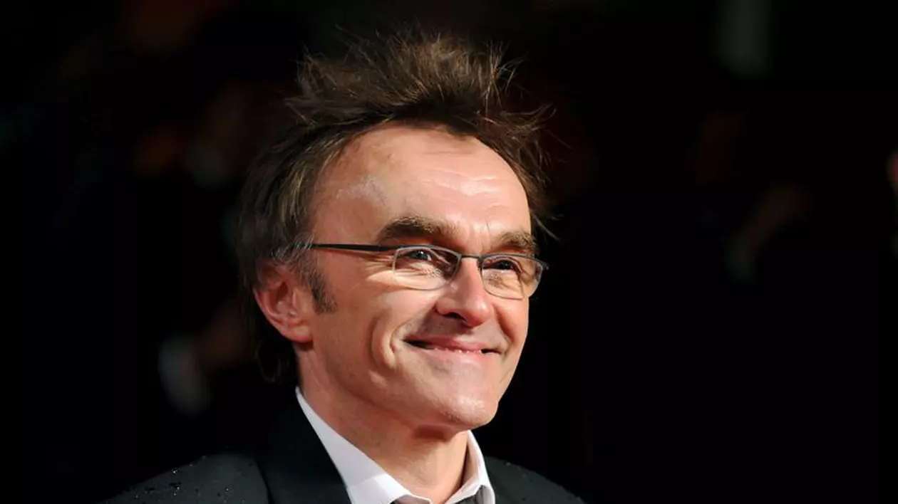Tatăl regizorului "Slumdog millionaire" a adormit la filmul fiului său