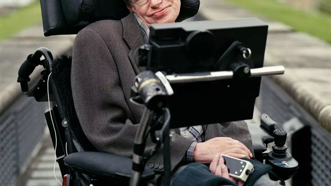Cum vorbește Stephen Hawking