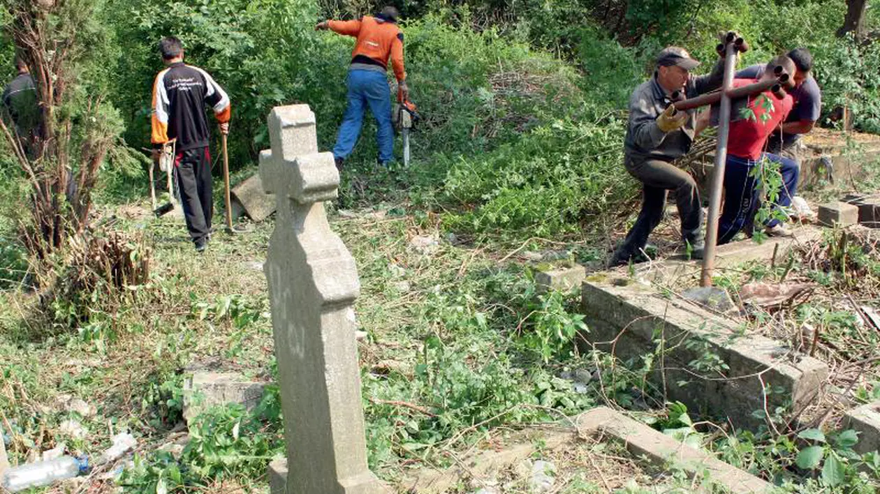 Cimitir transformat în parc