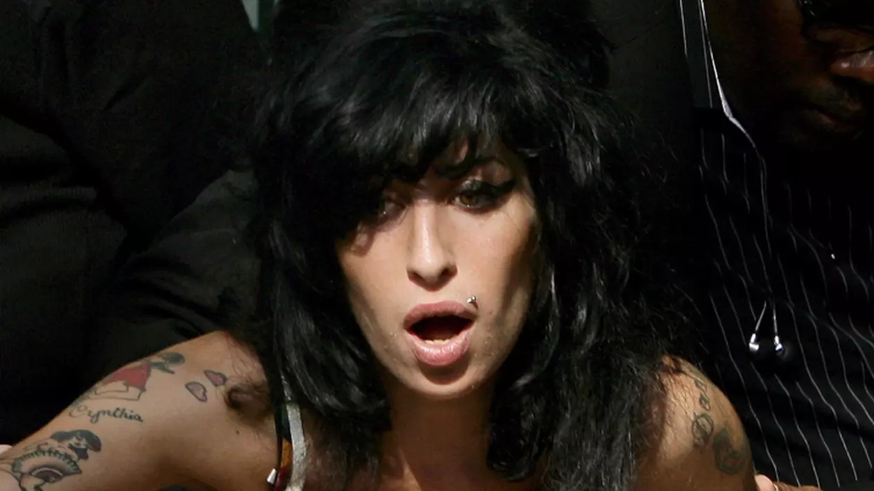 Amy Winehouse îşi va lansa parfum