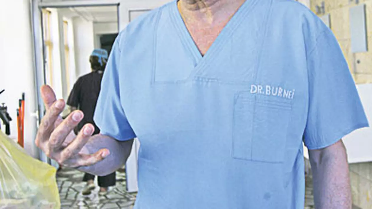 Medicul Burnei a cerut în zadar instanței să îl lase să lucreze din nou în Spitalul “Marie Curie”: Mă caută părinţii prin parc, pe la uşă. Pot să lucrez în spitale private, dar nu sunt condiții