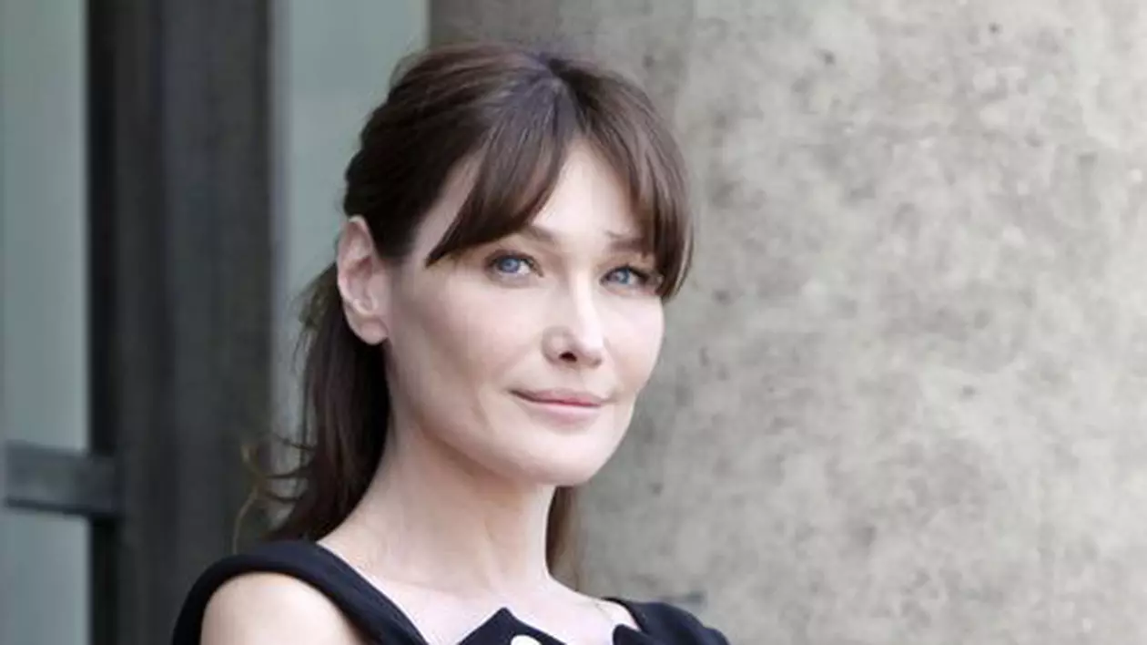 Carla Bruni nu mai merge la Festivalul de Film de la Cannes din cauza sarcinii?