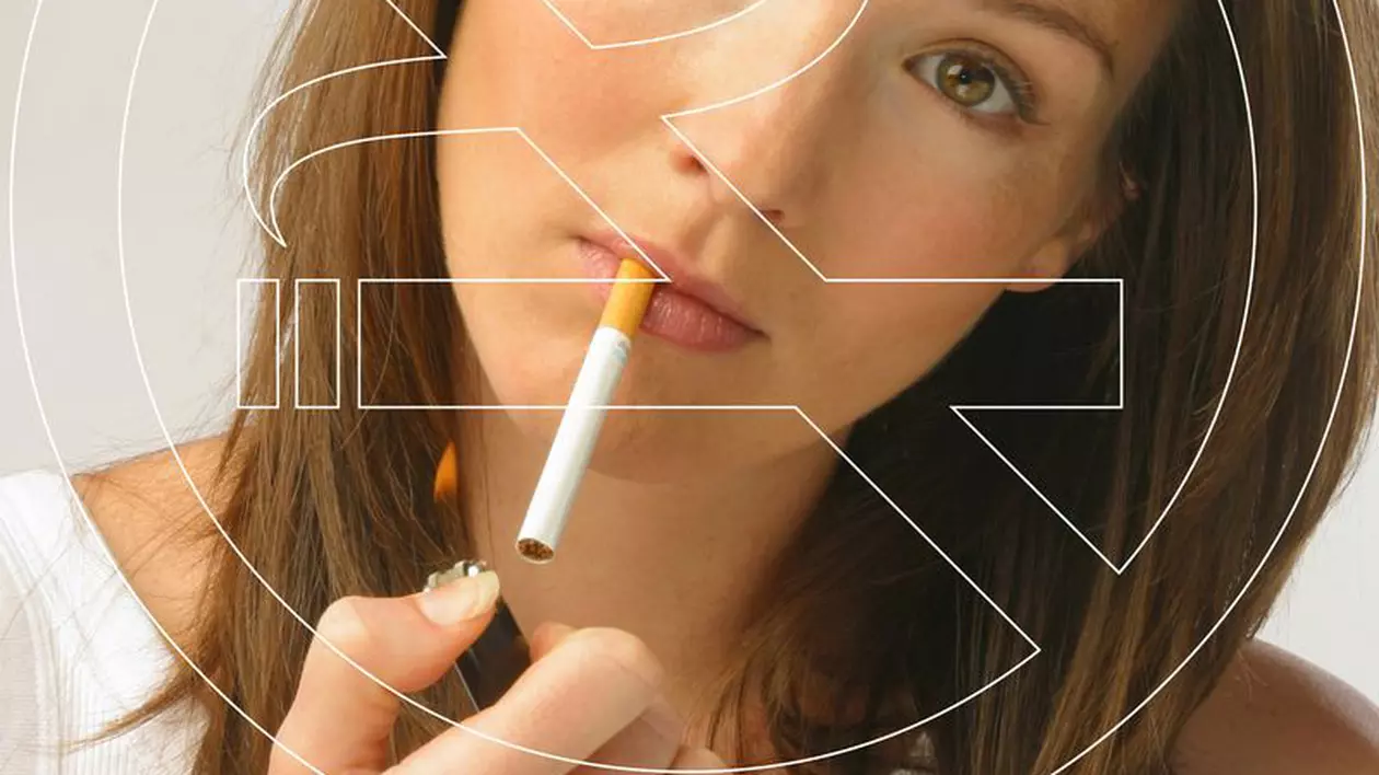 Numărul femeilor care fumează creşte, cel al bărbaţilor fumători scade