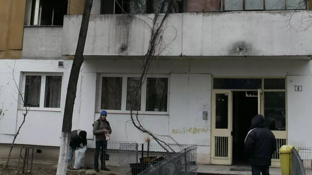 Explozie într-un bloc din cartierul Balta Albă, din Bucureşti