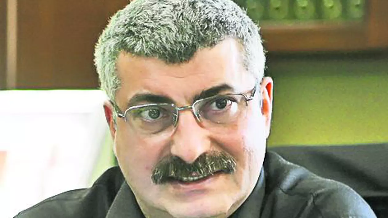 Iniţiativa legislativă a lui Silviu Prigoană e susţinută de Guvern - Toţi "rromii" devin "ţigani"!