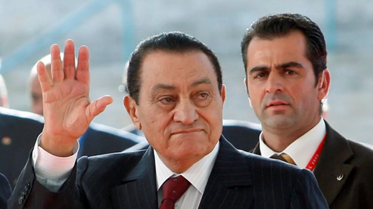 Fostul preşedinte egiptean Hosni Mubarak are cancer la stomac