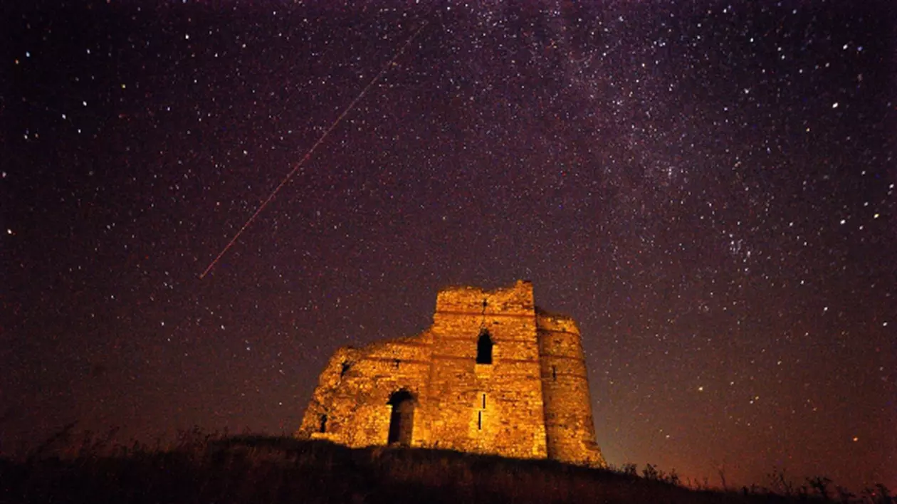 Video | Perseidele, spectacol de stele!