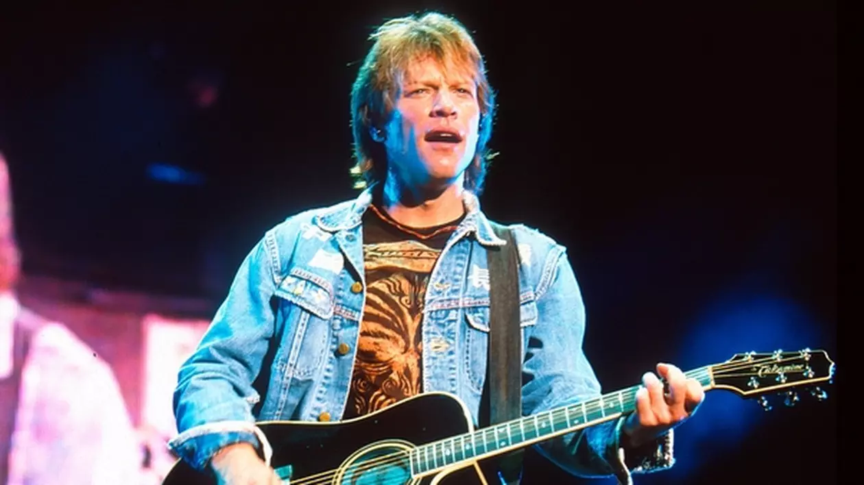 Jon Bon Jovi și-a vizitat o admiratoare bolnavă de cancer în spital, după un apel pe Facebook / VIDEO