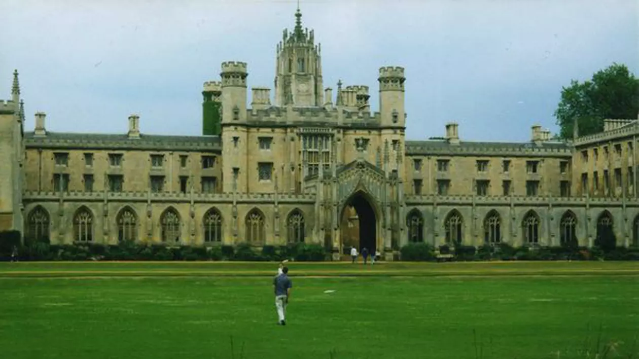 Universitatea Cambridge, cea mai bună din lume