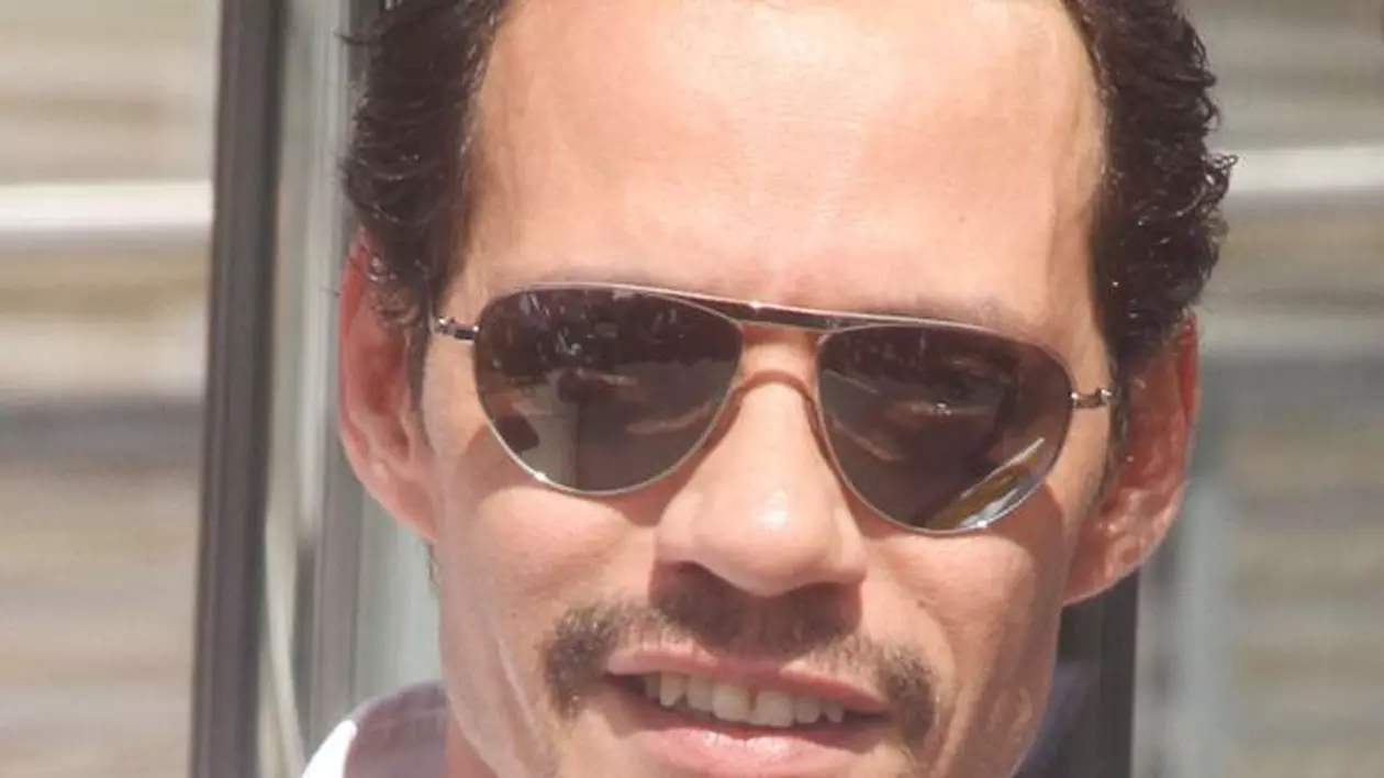 Marc Anthony trece printr-o perioadă tristă. Anunțul făcut de cântăreț