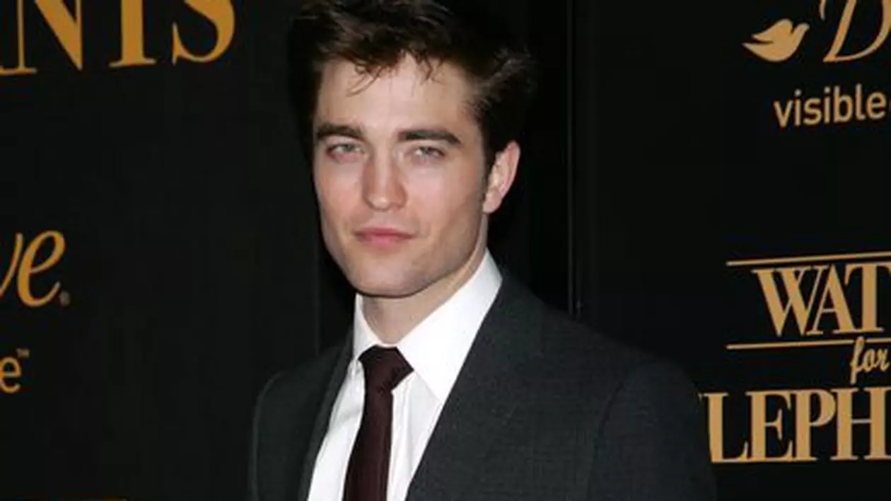 Robert Pattinson, votat din nou cel mai sexy bărbat din lume 