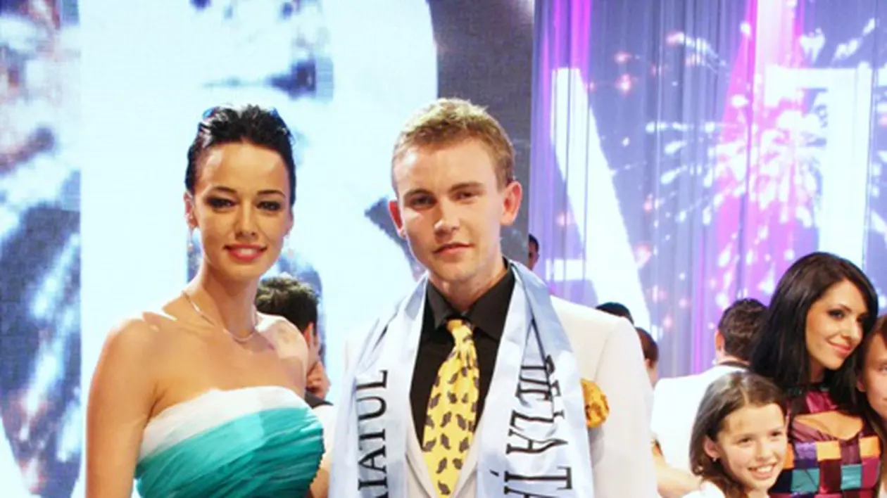 Andreea Raicu își vinde rochia de divă pentru o cauză nobilă