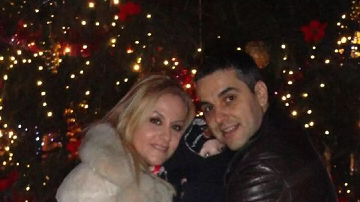 Cristi Brancu și Oana Turcu și-au dus fiul în cartierul lui Moș Crăciun | FOTO