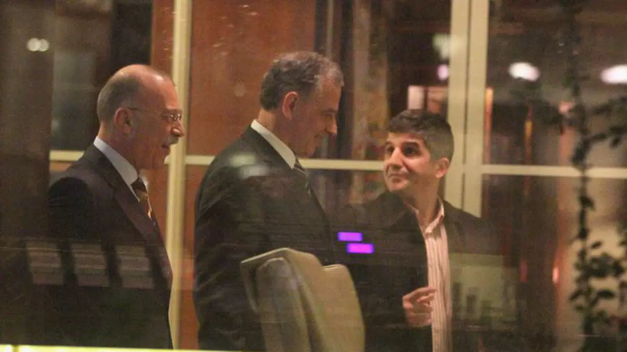 Mircea Geoană, consiliat de oamenii lui Berlusconi pentru noul lui partid 
