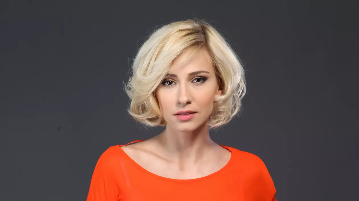 Dana Rogoz participă la cursurile artcademy