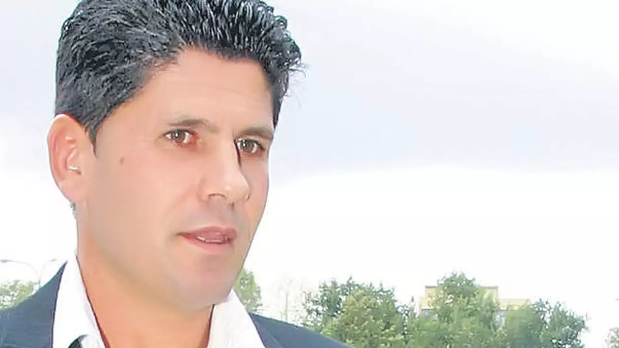 Stelian Ogică candidează la primărie în satul natal