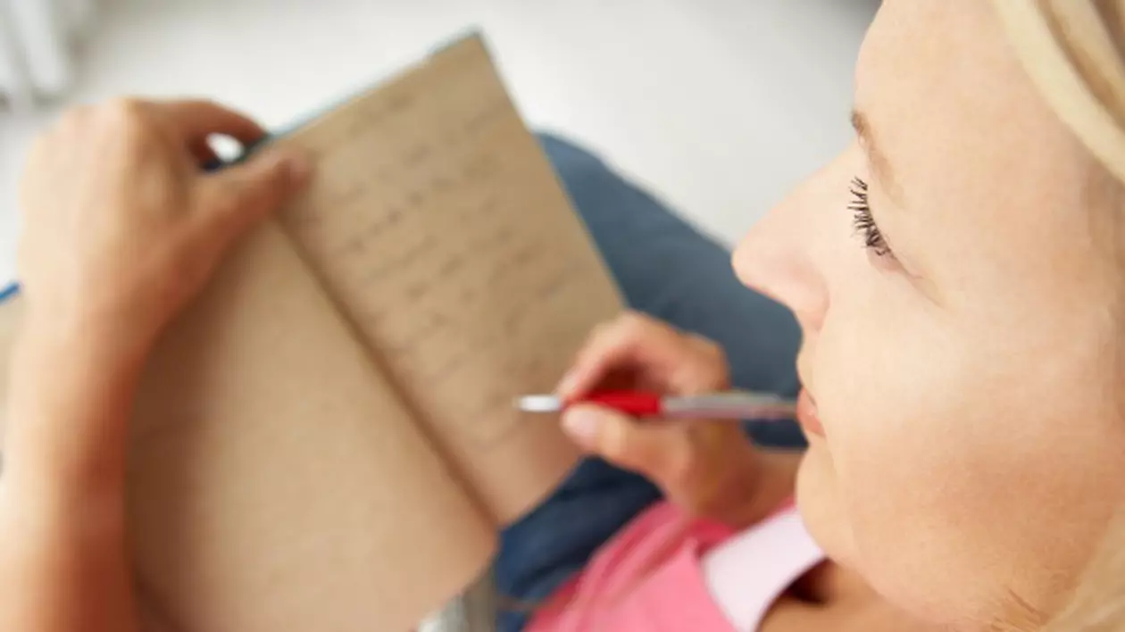 Scrisoare pentru Mama | "Zilele trec una dupa alta cu o repeziciune parca iesita din comun..."