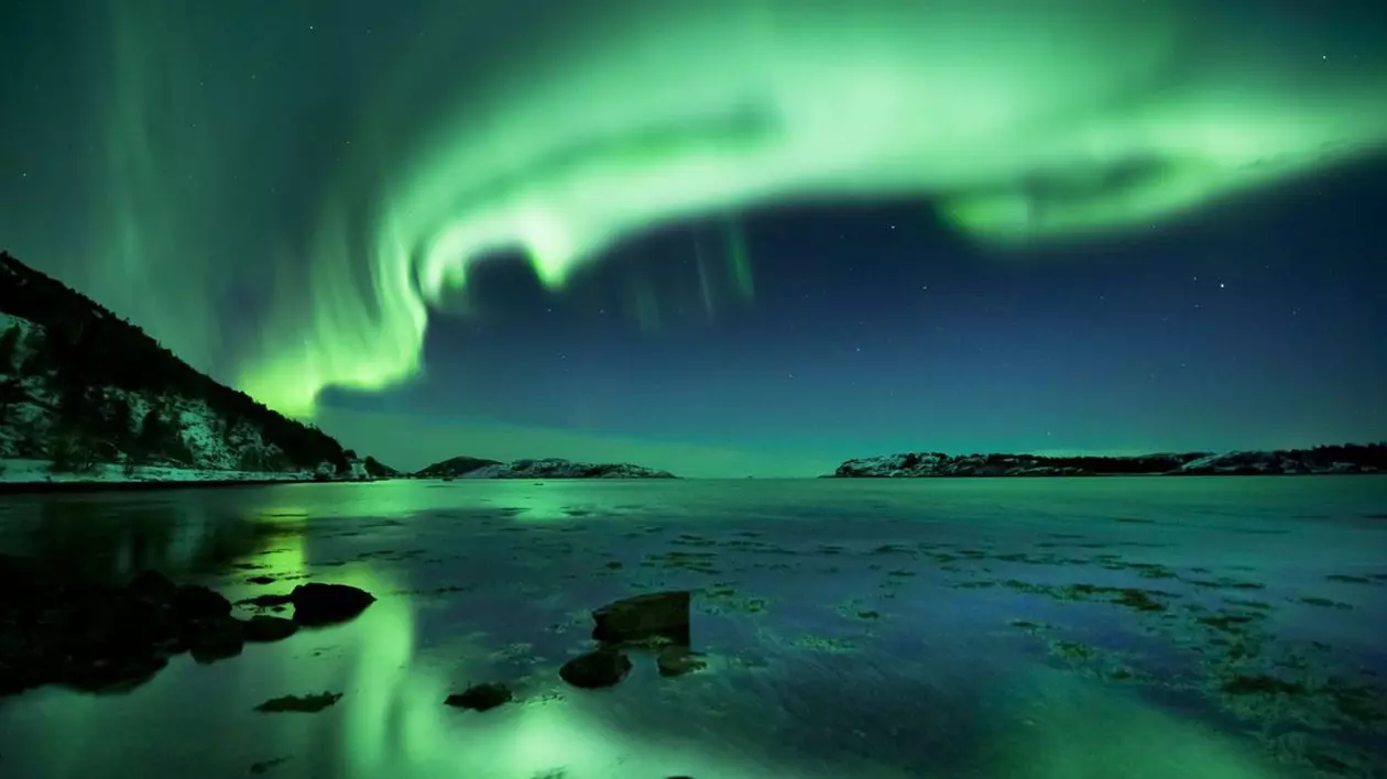 Aurora boreală a stins luminile în Islanda