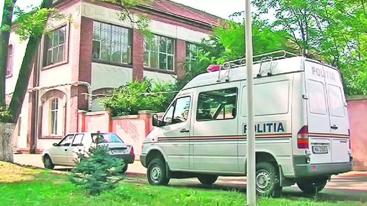 Crimă la spitalul de nebuni