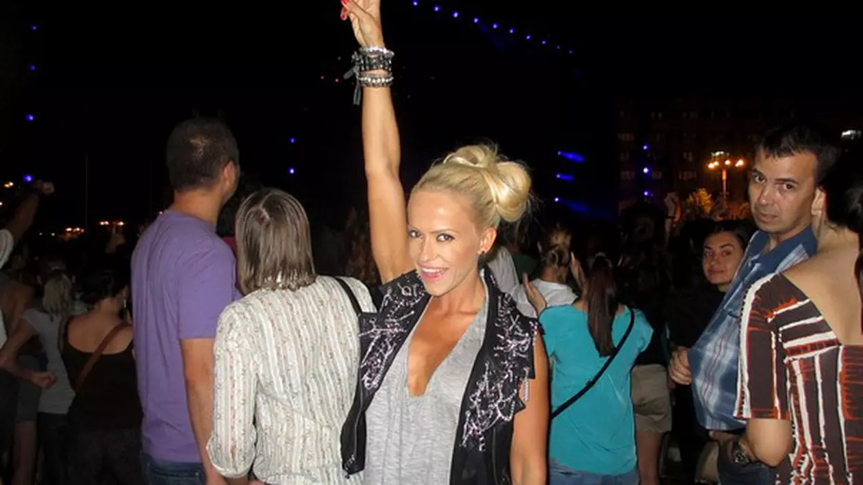 EXPLOZIE DE VEDETE la concertul lui LADY GAGA de joi seară