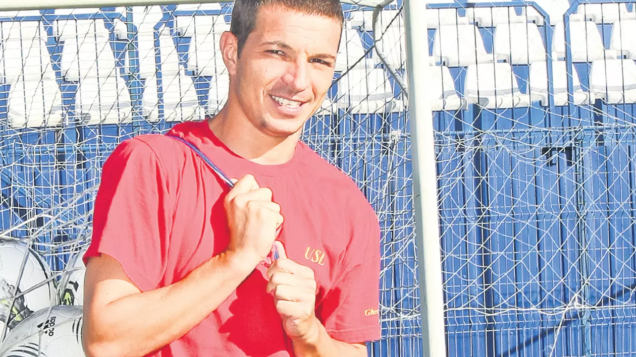 Nicolae Ciochină, eroul meciului ACS Berceni - CS Buftea 31-0, din Cupă, își schimbă încălțările: «Am dat un sac de goluri cu ghetele vechi»