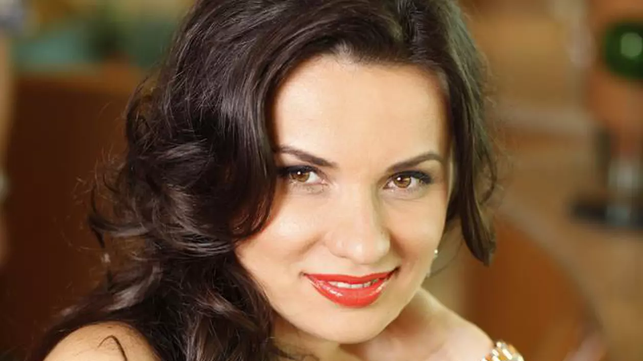 Mirela Stelea dă un SALARIUL MEDIU din România pe tratamente de ÎNFRUMUSEŢARE. Vezi ce sumă cheltuieşte pe lună!