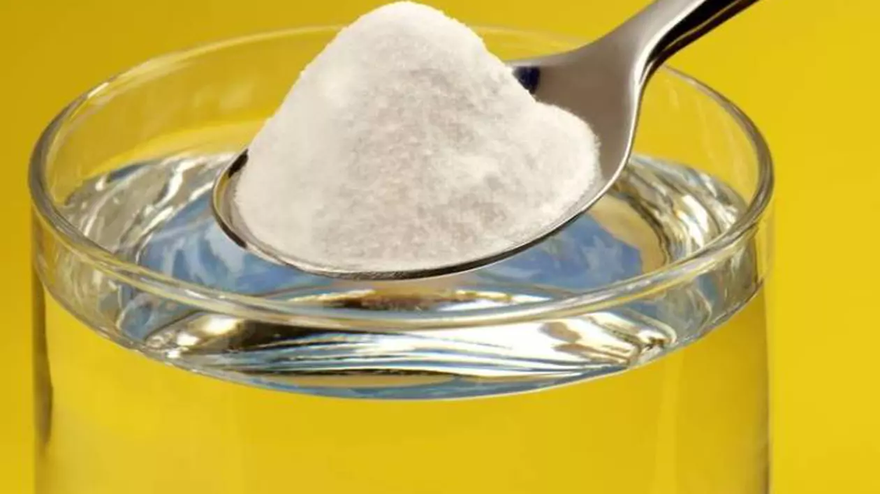 EXCLUSIV/ Pericolul leacurilor băbești: aerosoli cu bicarbonat de sodiu, țuică antiseptic, sare pentru arsuri. Medicii trag un semnal de alarmă