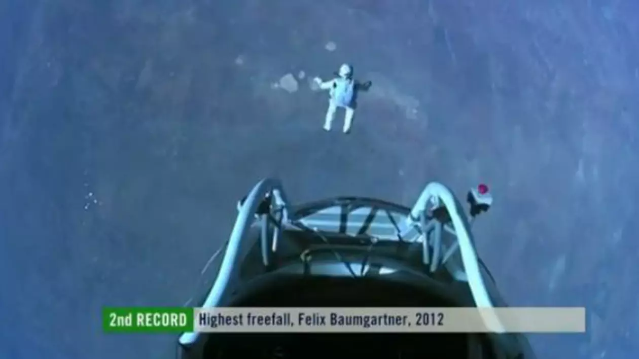 FELIX BAUMGARTNER, în viaţă după SALTUL ISTORIC din STRATOSFERĂ 