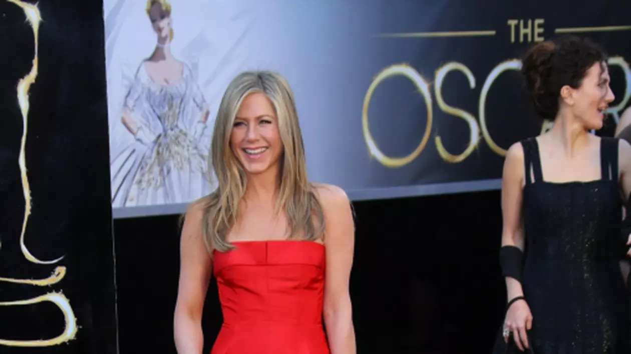 CELE MAI SPECTACULOASE ROCHII de la Premiile Oscar! Uite ce au purtat divele pe covorul roşu | FOTO