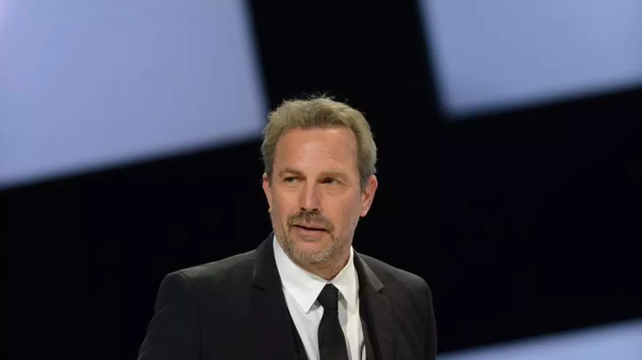 România, ȚINTA IRONIILOR la premiile Cesar 2013