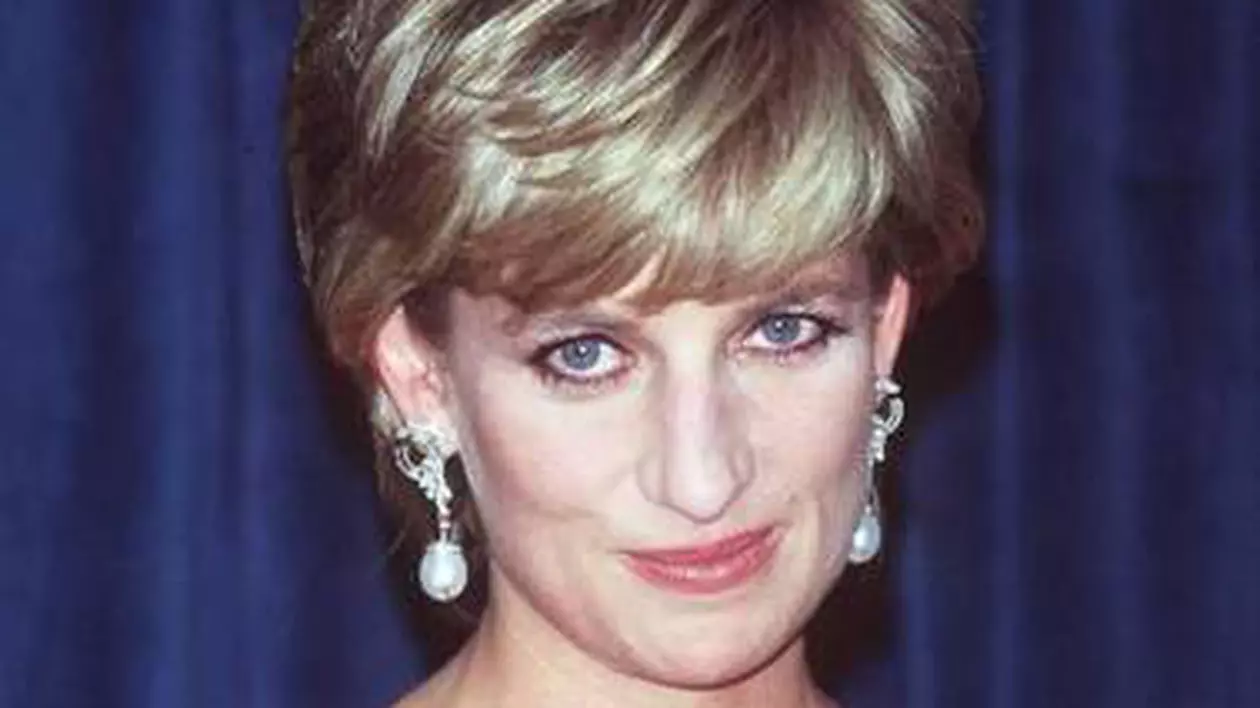 IPOTEZĂ INCREDIBILĂ! Prinţesa Diana trăieşte! Vezi cum ar arăta acum!