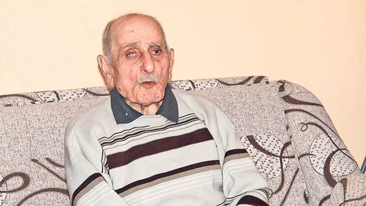 Luca Nistor, un veteran vrâncean de 92 de ani, rememorează coşmarul trăit în lagăre, în cel de-al Doilea Război Mondial: «Am fost canibal fără să ştiu»
