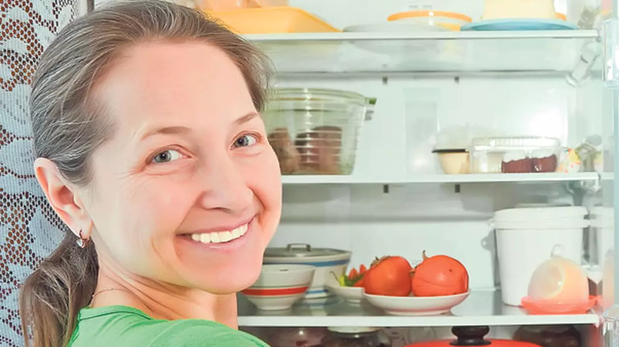 Aprovizionarea pentru Florii şi Paşte îl pune la grea încercare | Depozitează corect alimentele în frigider!