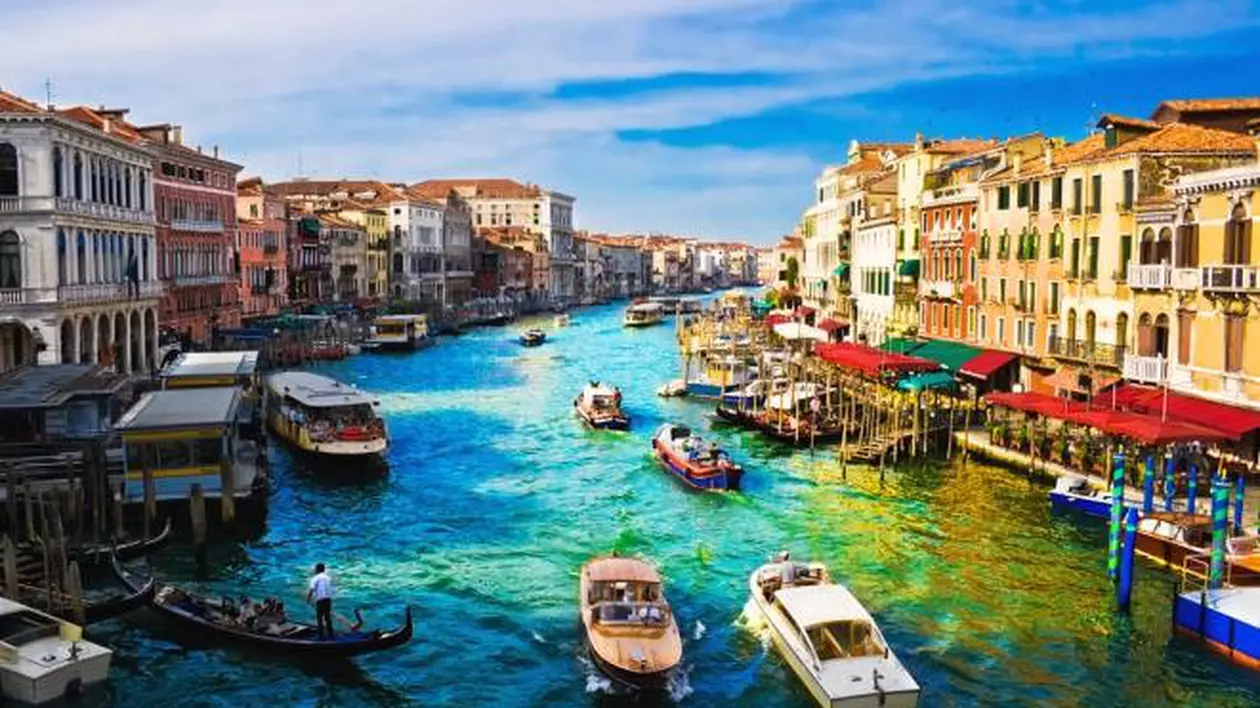 Top 4 oraşe-lagună din Europa absolut superbe! Trebuie să le vezi