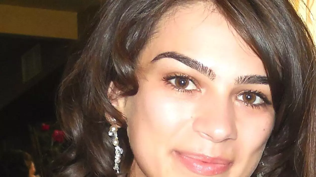 O  profesoară de limba română a reuşit APROAPE IMPOSIBILUL pe Facebook! LECŢIA EI DE GRAMATICĂ a devenit virală!