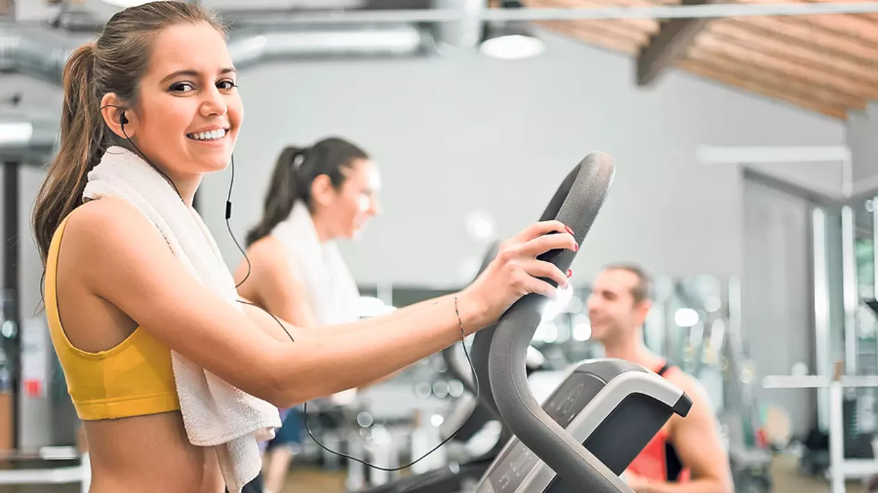 Mersul la sală te poate îmbolnăvi! Pe vreme caniculară, bacteriile prosperă l Iată cum te poţi feri de ele când faci sport