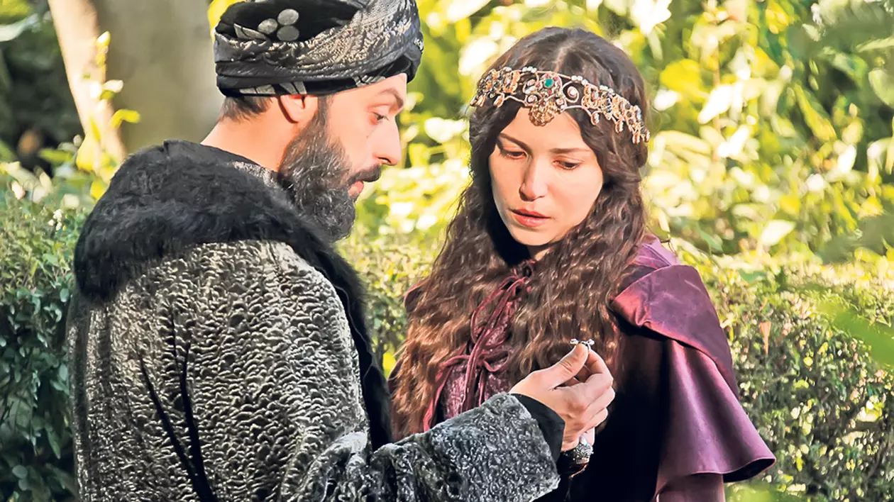 Episodul de azi din «Suleyman Magnificul - Sub domnia iubirii» aduce noi intrigi la curtea Marelui Sultan