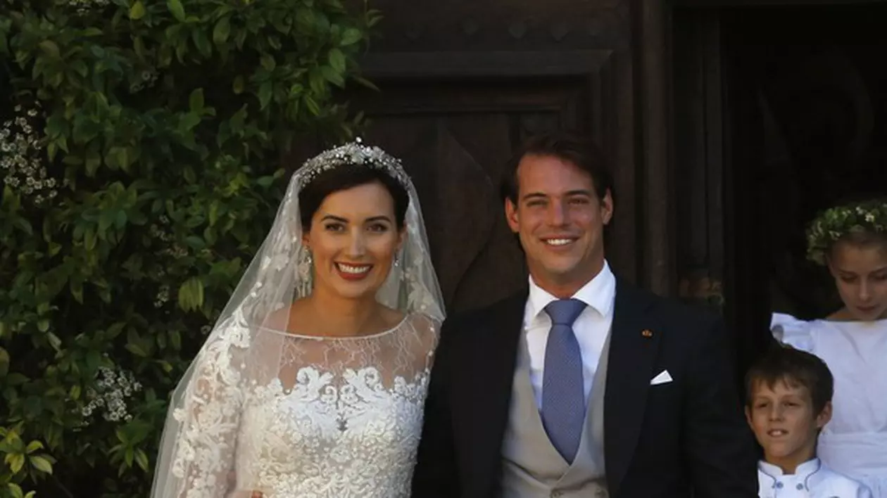 NUNTĂ REGALĂ ÎN Luxemburg! Vezi CÂT DE FRUMOASĂ a fost aleasa prinţului! FOTO