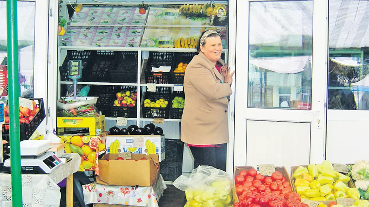 «Aici l-am crescut» Liliana, mama lui Alex Ciucur, e cea mai mândră tarabagioaică din Dorohoi