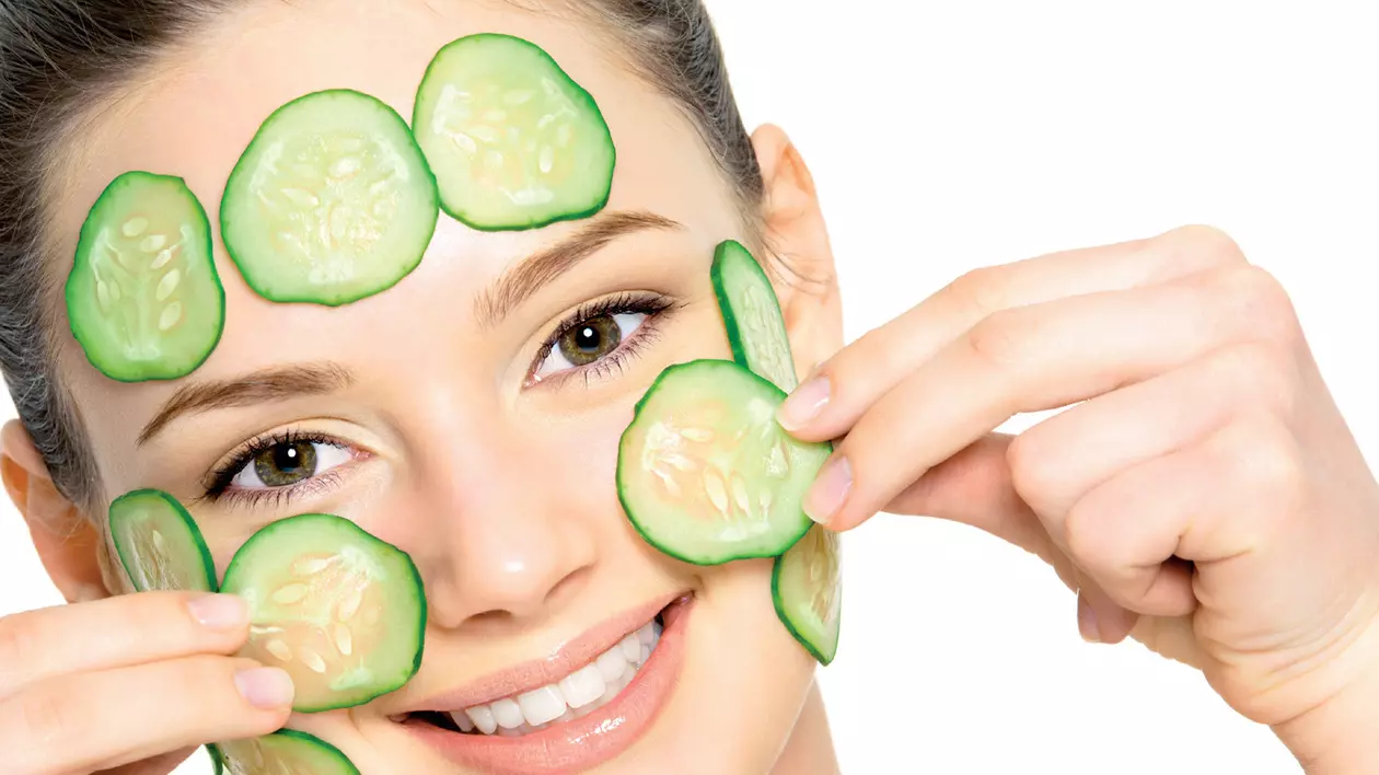 5 ingrediente minune pentru cearcăne şi pungi sub ochi