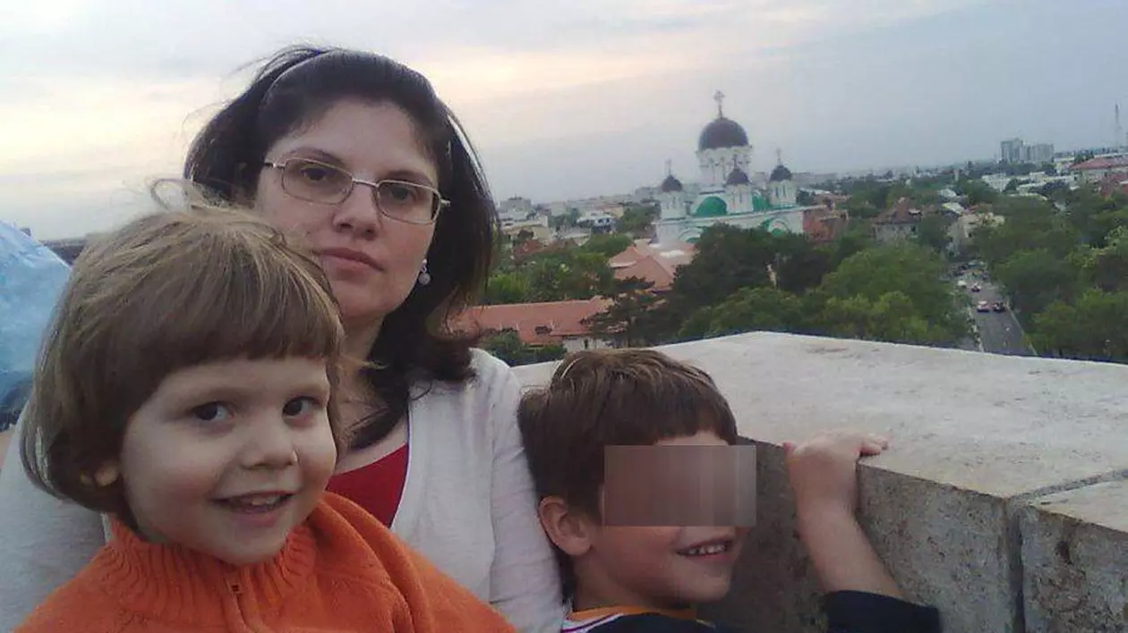 Mama lui Ionuţ Anghel îşi doreşte ca fiul ei să fie declarat MARTIR sau MUCENIC
