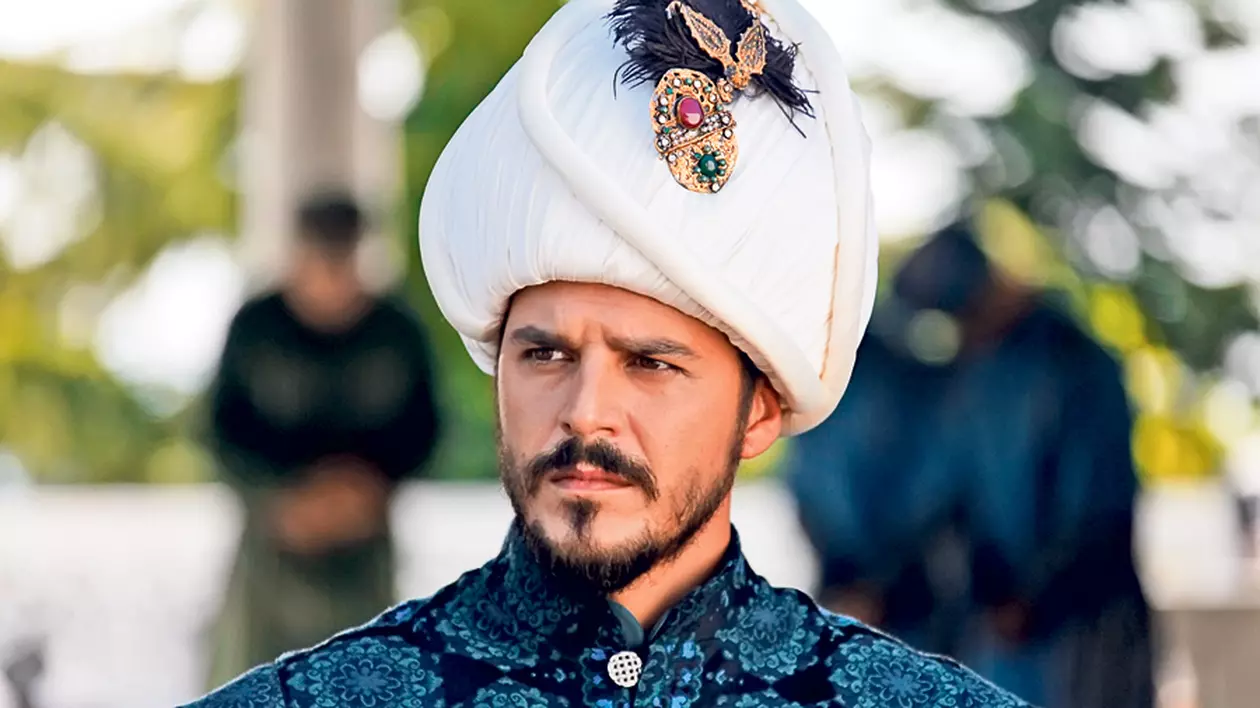 INTERVIU | Mehmet Günsür, prinţul Mustafa din «Suleyman Magnificul»: "Nu-mi plac femeile mofturoase!"