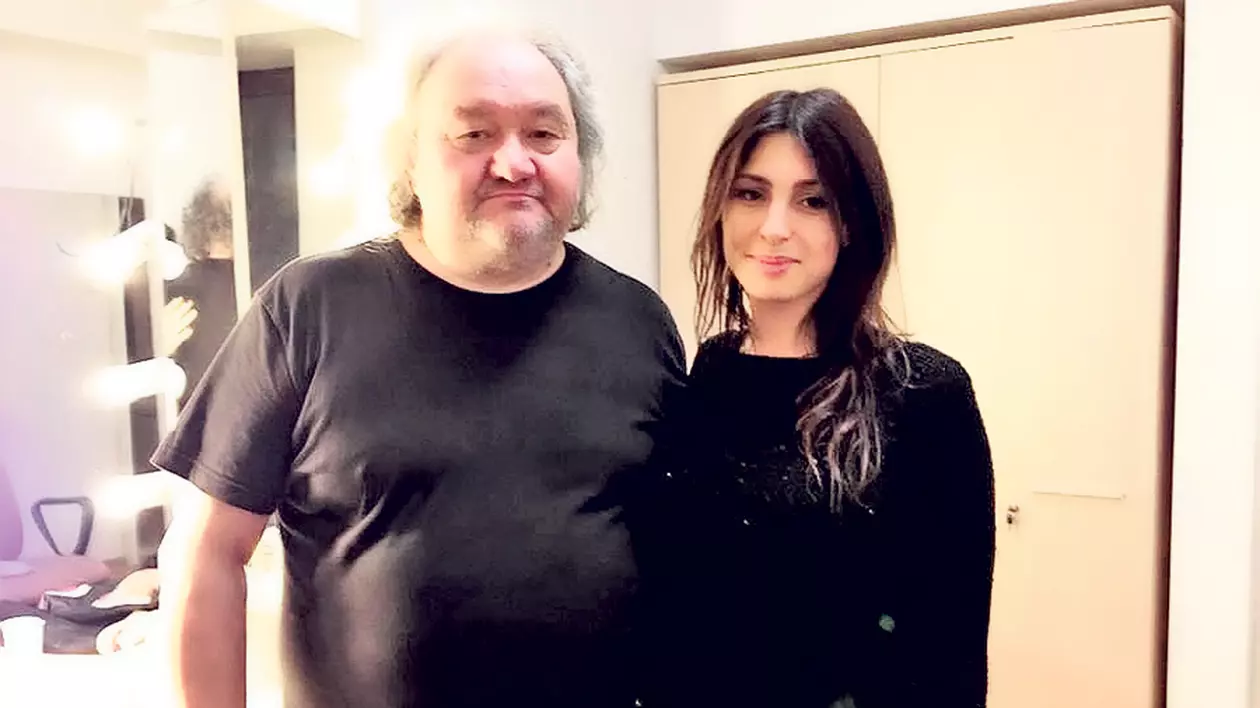 Denise, fata marelui compozitor Adrian Ordean, e mâna dreaptă a lui Morar şi Buzdugan. Uite ce frumoasă e tânăra!