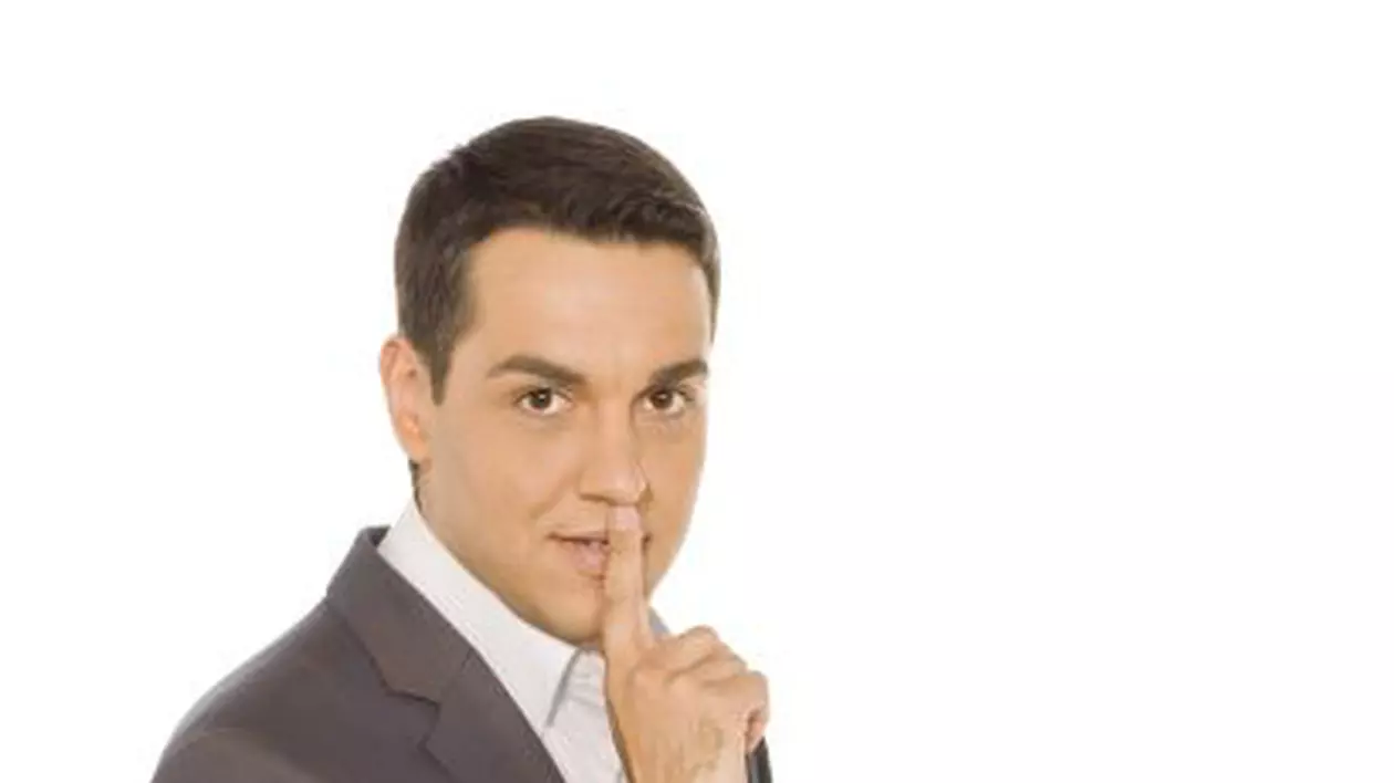 A FĂCUT FRIGUL la HOTEL, de 1 Mai! Cristi Brancu S-A ÎNCĂLZIT CU DRAPERIA