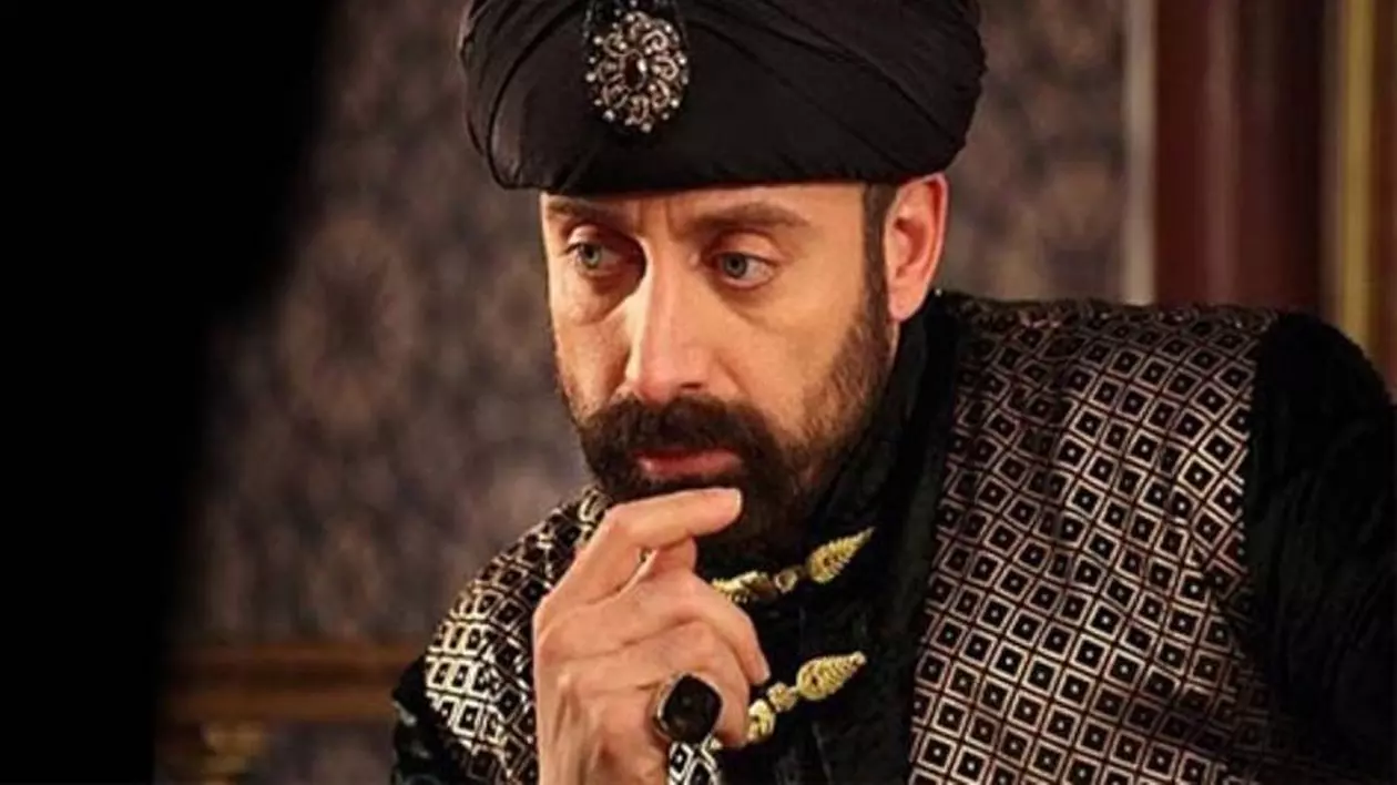 Halit Ergenc, sultanul din «Suleyman Magnificul», la un pas de moarte