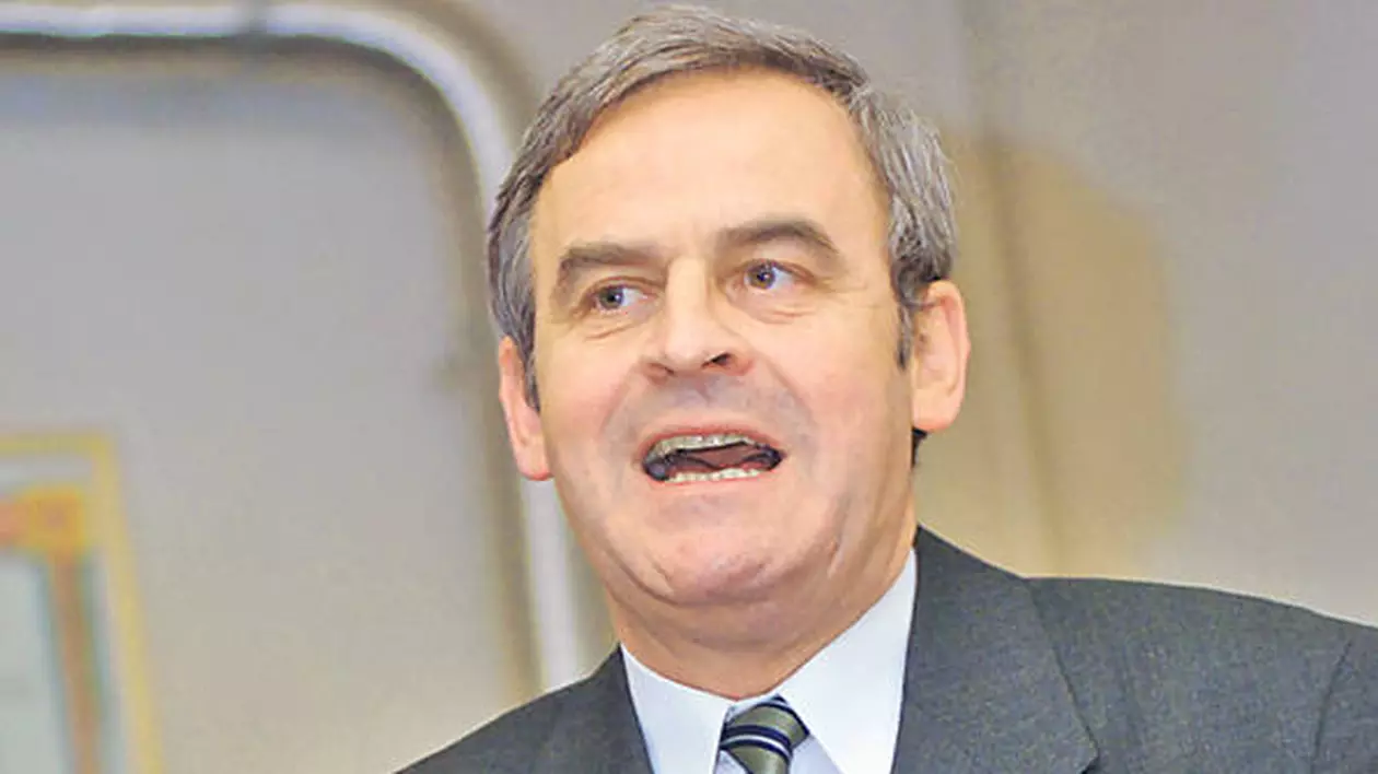 BOMBĂ! LASZLO TOKES VA DEVENI ÎN CURÂND TĂTIC! NOUA SOŢIE a PASTORULUI REFORMAT este ÎNSĂRCINATĂ în 8 LUNI!