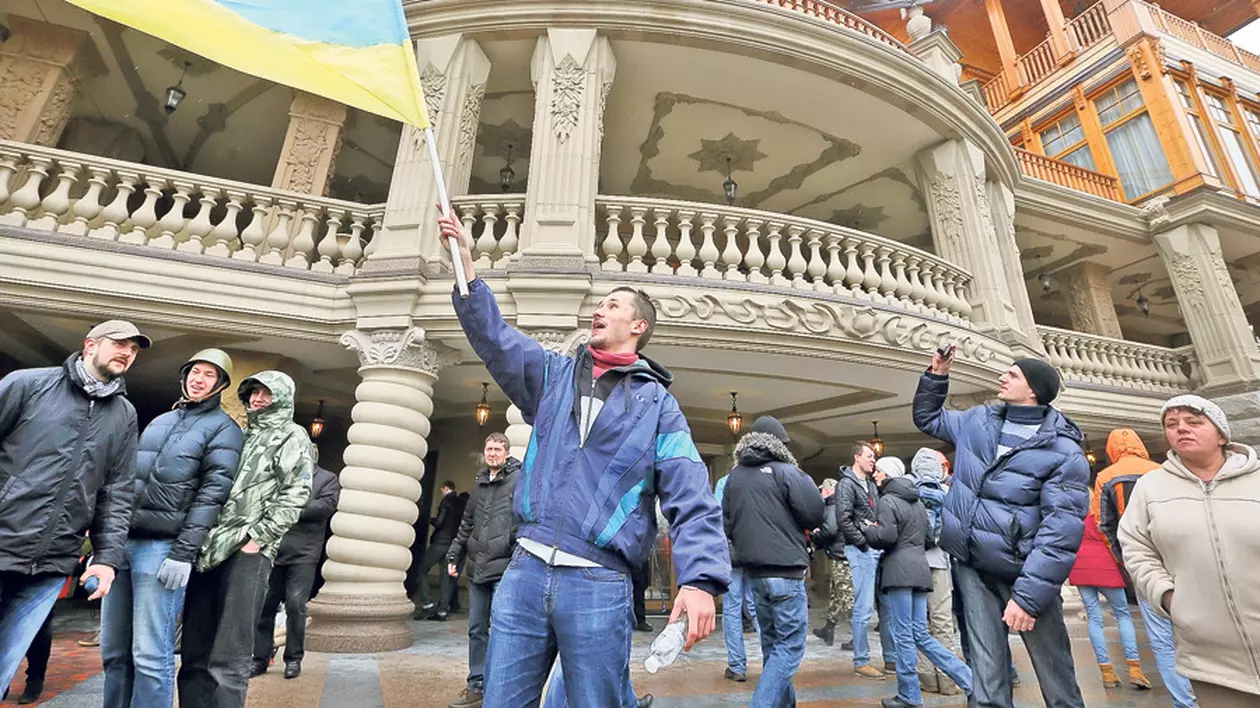 Protestatarii din Ucraina au «cucerit» casa lui Ianukovici!