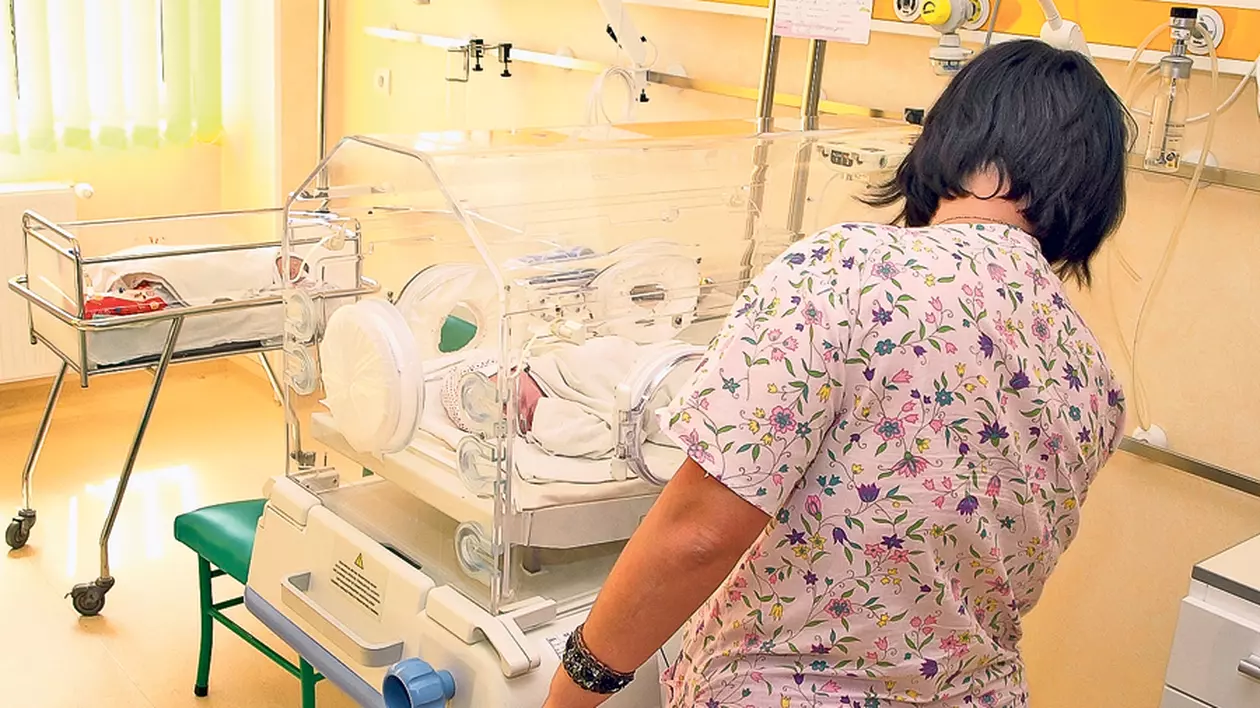 Un medic de la Maternitatea din Botoşani îşi acuză colegii: "Asistenta a vaccinat de două ori un nou-născut"